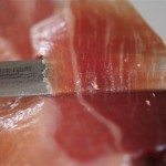 Imagen de archivo de un corte de jamón serrano. EFE/ Archivo.Santi Carneri