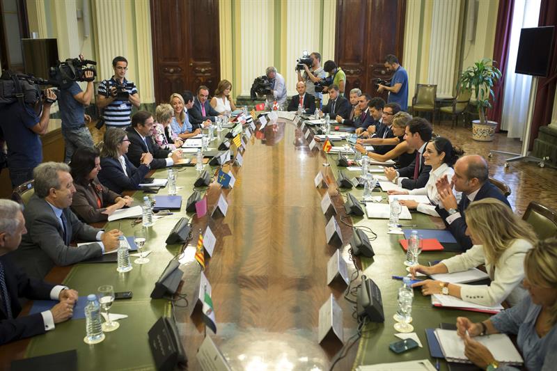 Consejo consultivo de agricultura entre Gobierno y CCAA.EFE/Fernando Villar