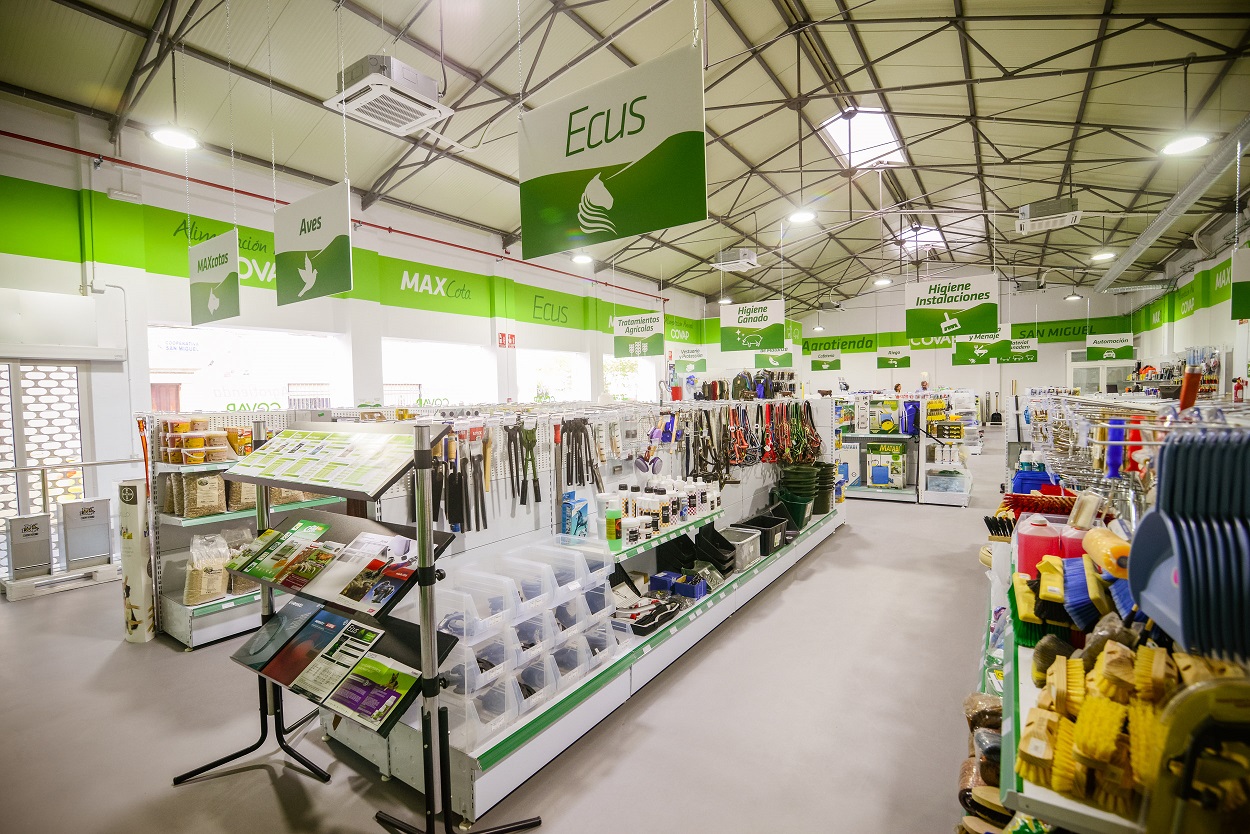 La agrotiendas permiten a las cooperativas vender sin intermediarios. Foto: EFEAGRO/Cedida por COVAP