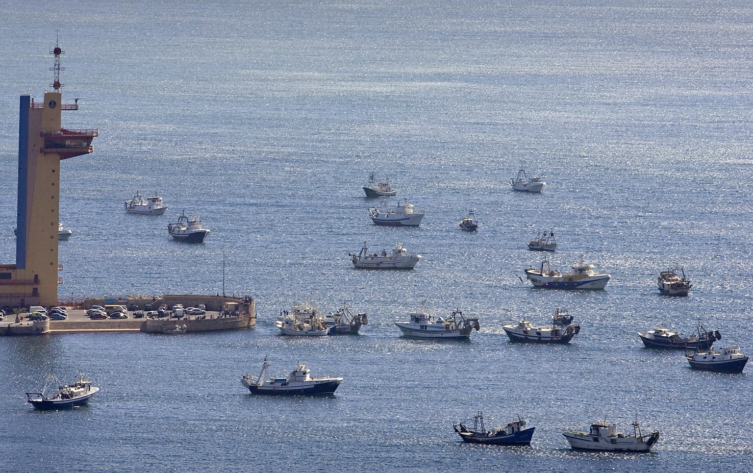 Barcos pesqueros españoles en el Mediterráneo. Efeagro/José Manuel Vidal