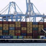 Mercancías apiladas en un puerto marítimo. Efeagro/Elvira Urquijo