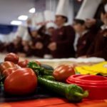 Vista de las hortalizas para elaborar platos en una clase magistral titulada "Los niños se comen el futuro Foto: Archivo .EFE/Julián Pérez