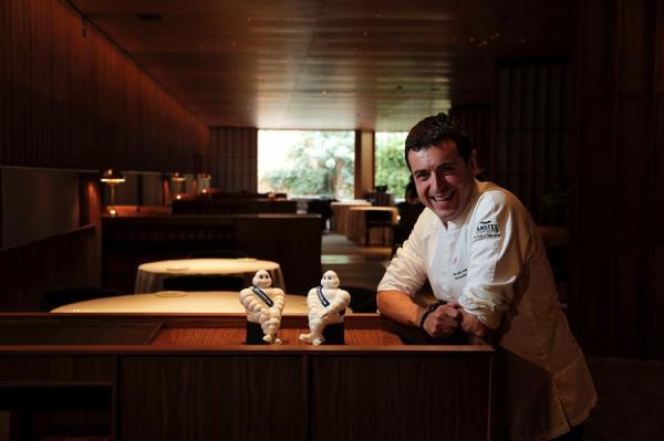 El cocinero Ricard Camarena. Efeagro/Manuel Bruque