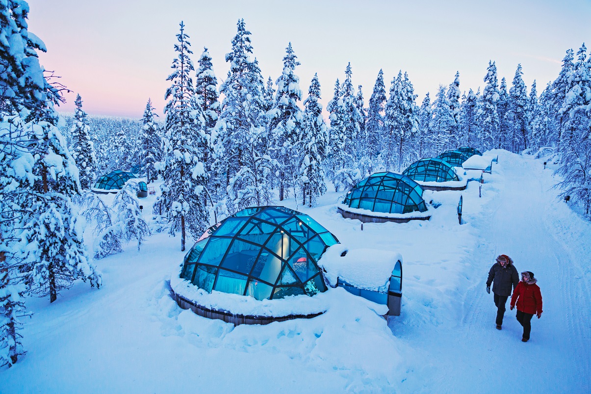 Imagen de los iglús del complejo hotelero ártico de Kakslauttanen, en la Laponia finlandesa. Foto: Kakslauttanen Arctic Resort