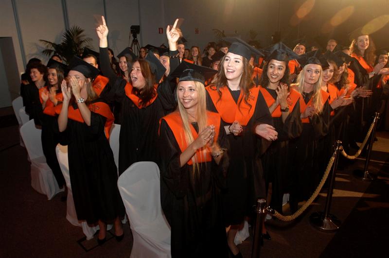 Acto de graduación de la Escuela Internacional de Alta Dirección de Hotel de Les Roches, Marbella. EFE/Alf