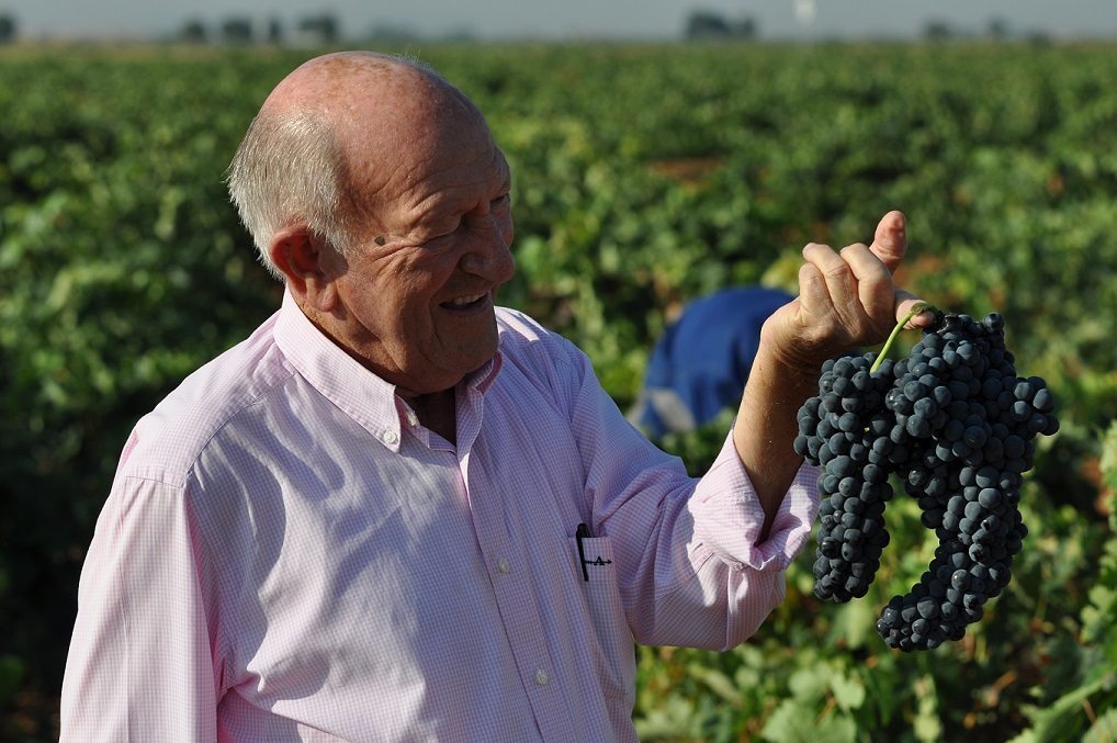Alejandro Fernández. Foto: Grupo Pesquera