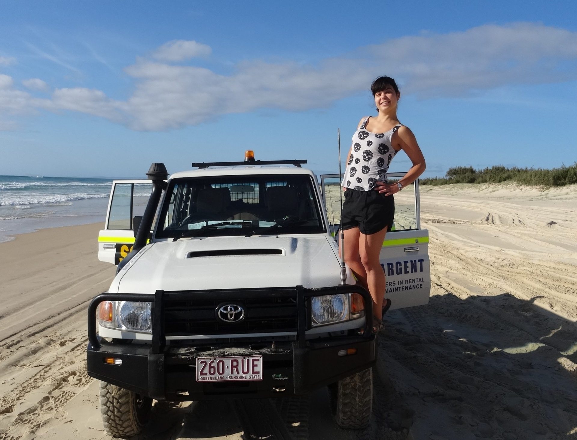 Balcón con vistas al circuito de Melbourne. HOTELES.COM