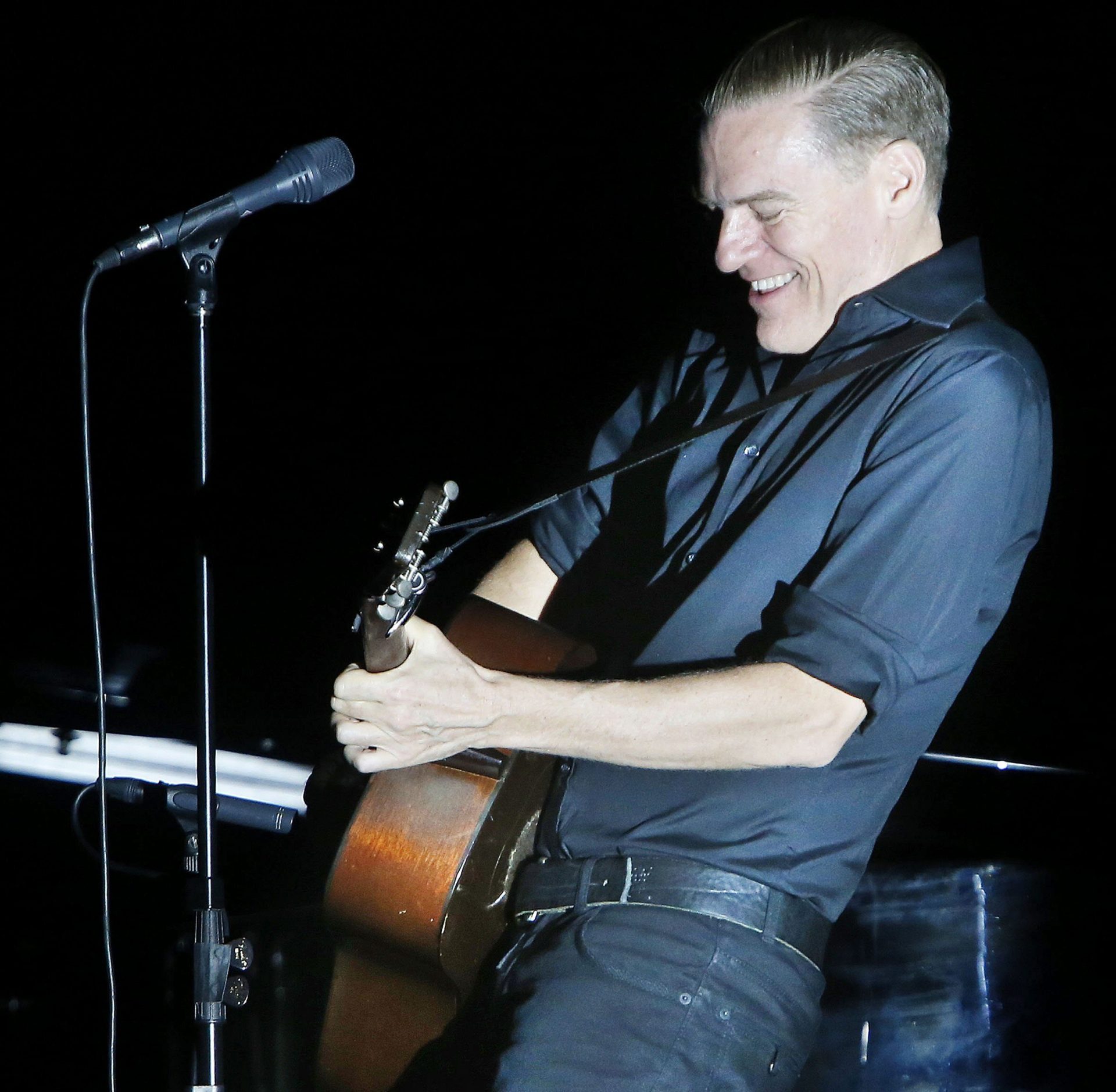 Bryan Adams durante el concierto ofrecido en Palafrugell, Girona. EFE/Jose Irún. Foto cedida por el Festival de Cap Roig