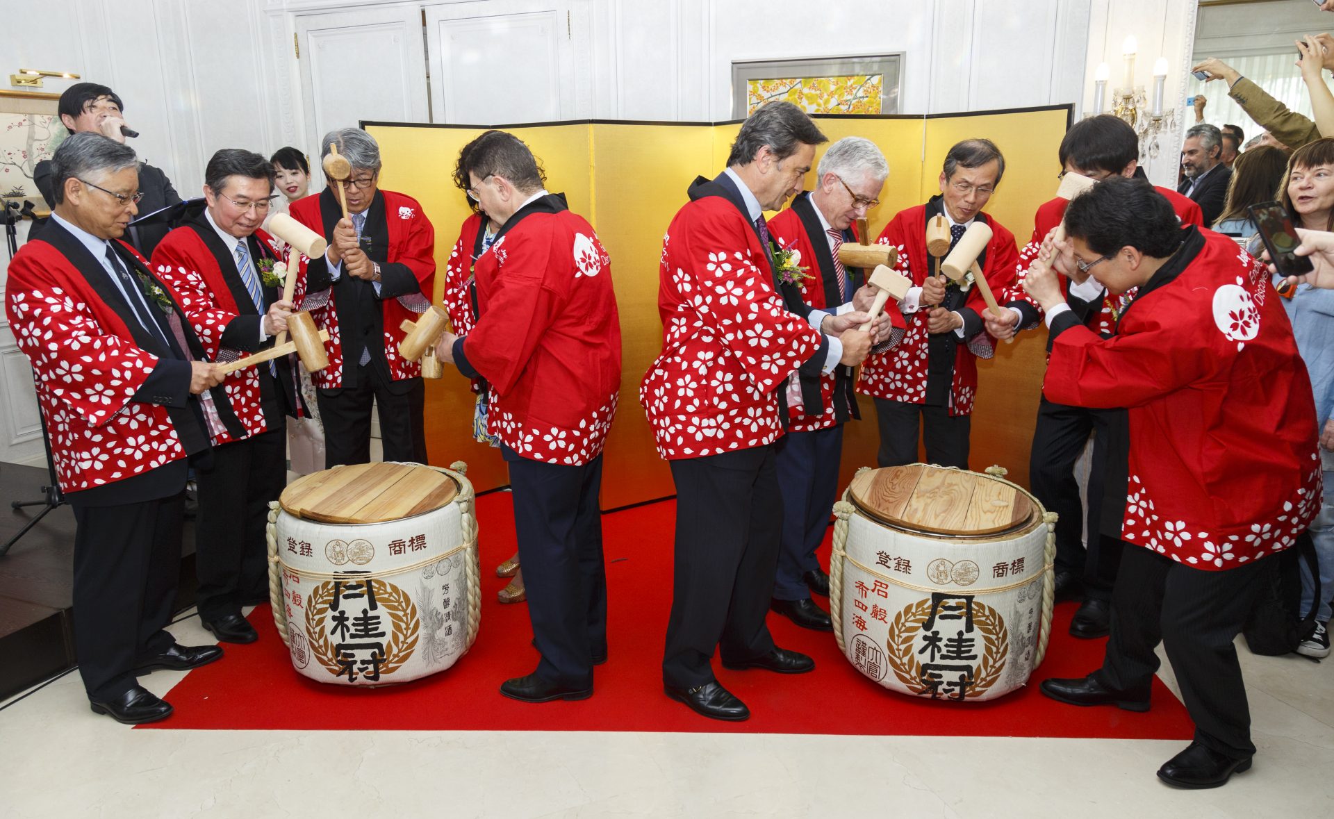 Ceremonia de Sake en la Inauguracion de la oficina de Turismo de Japón en Madrid. Foto: Cedida por JNTO