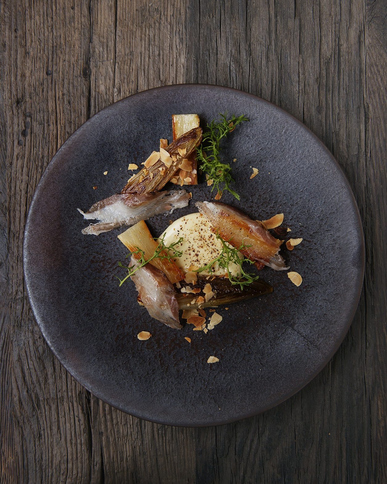 Plato de endivias de "septime". Foto: Efeagro/ Bertrand Grébaut.