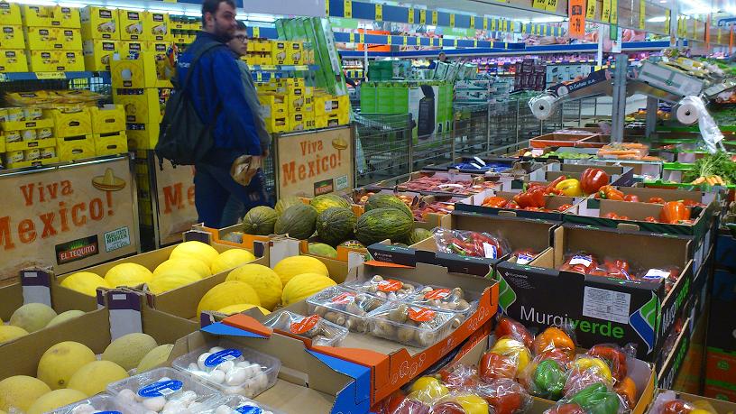 Uno de los riesgos es que se solapen las campañas de hortalizas.Foto: EFEAGRO/Concha Rubio