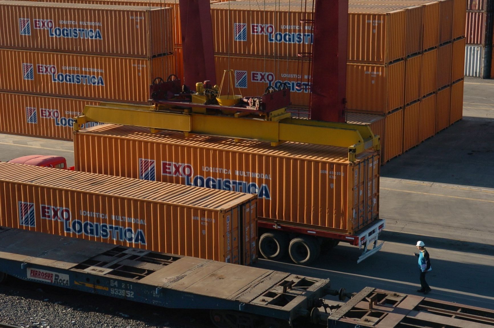 Detalle de contenedores en un puerto de Buenos Aires. Efeagro/Cézaro De Luca