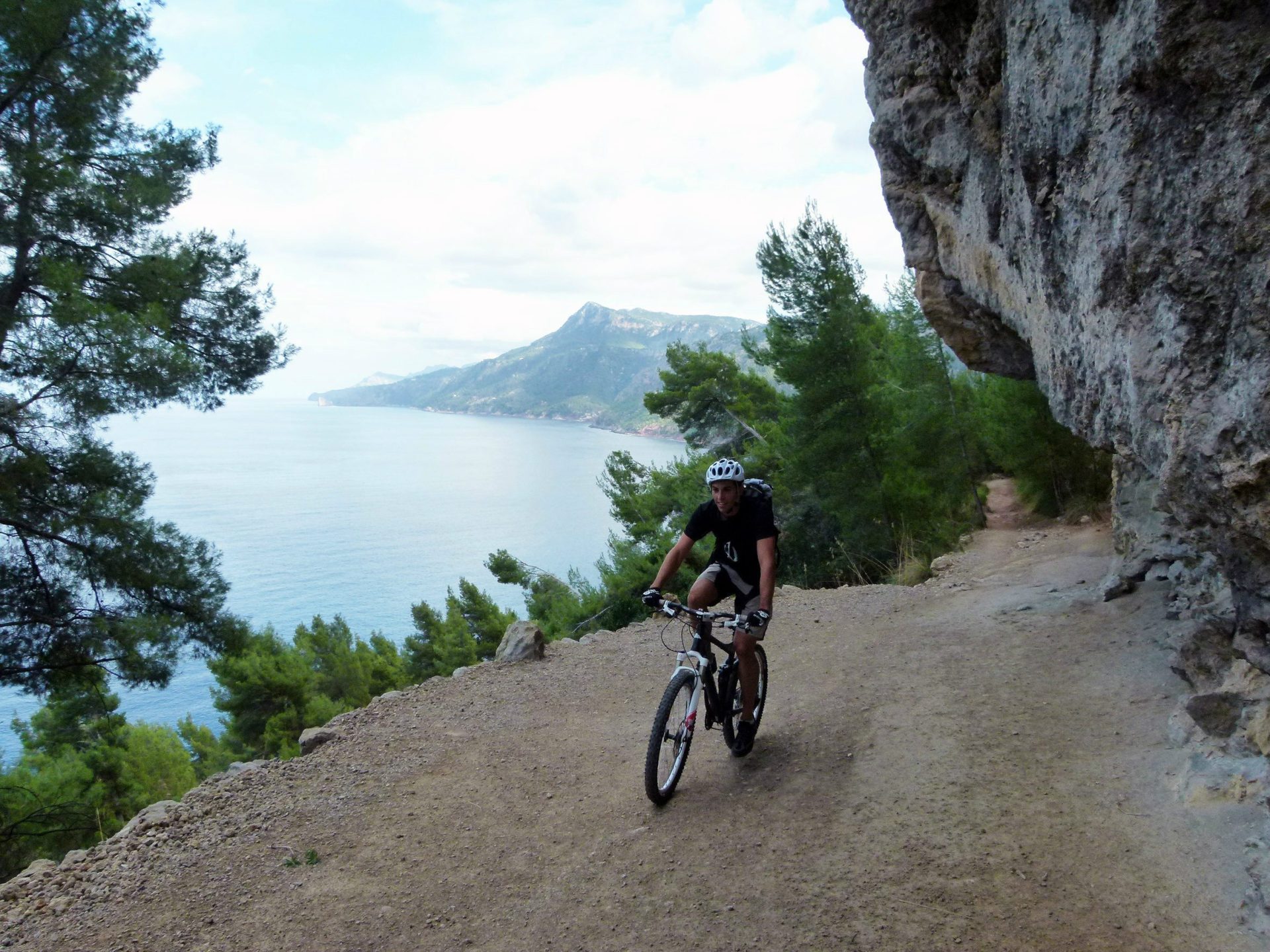 La bici de montaña es uno de los mejores medios para conocer Baleares y hacer deporte. Foto: LT.