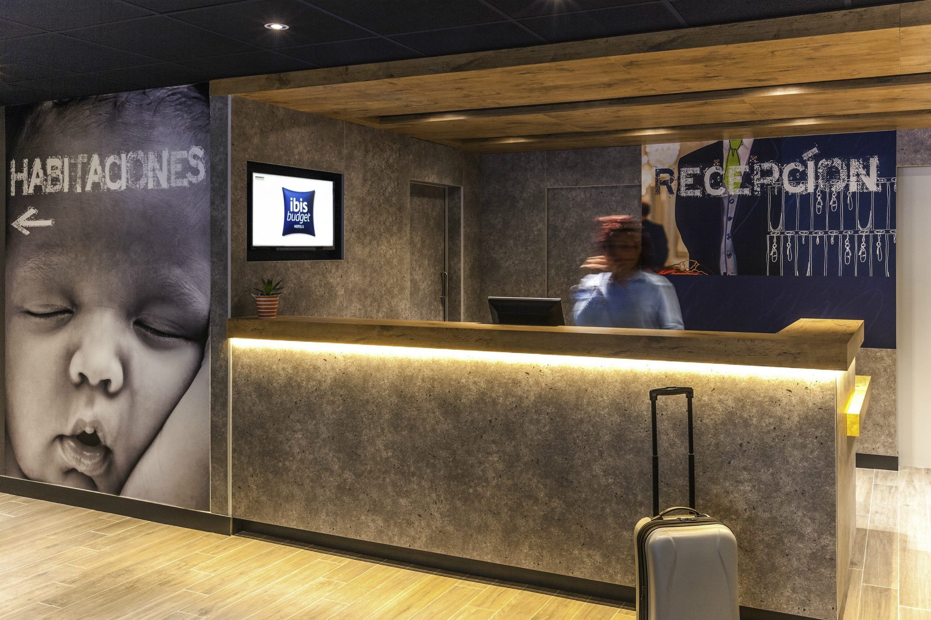 Diseño sencillo y moderno desde la recepción. Foto cedida por Ibis.