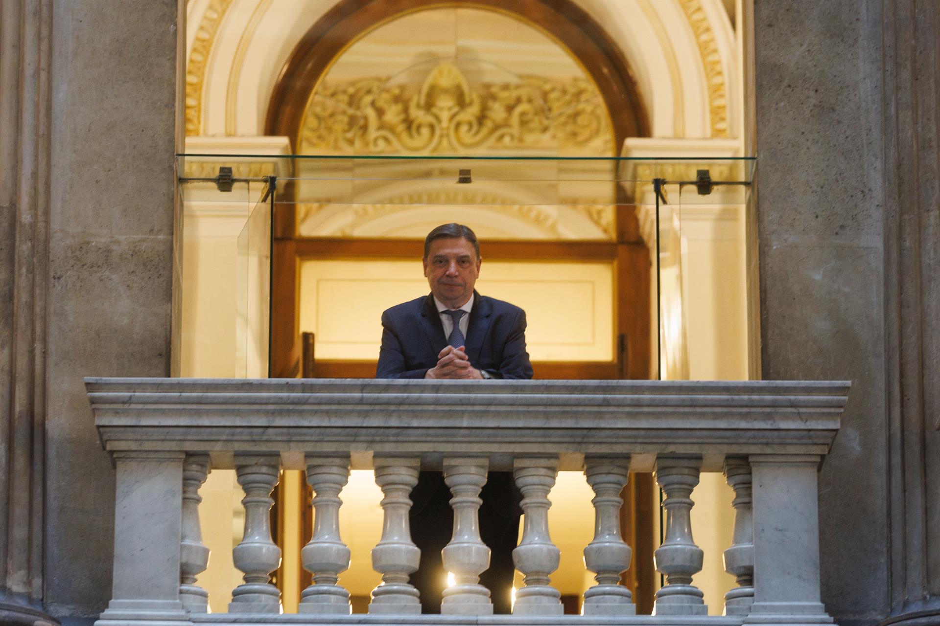 El ministro Luis Planas en la sede del Ministerio de Agricultura, Pesca y Alimentación. Efeagro/Sergio Pérez