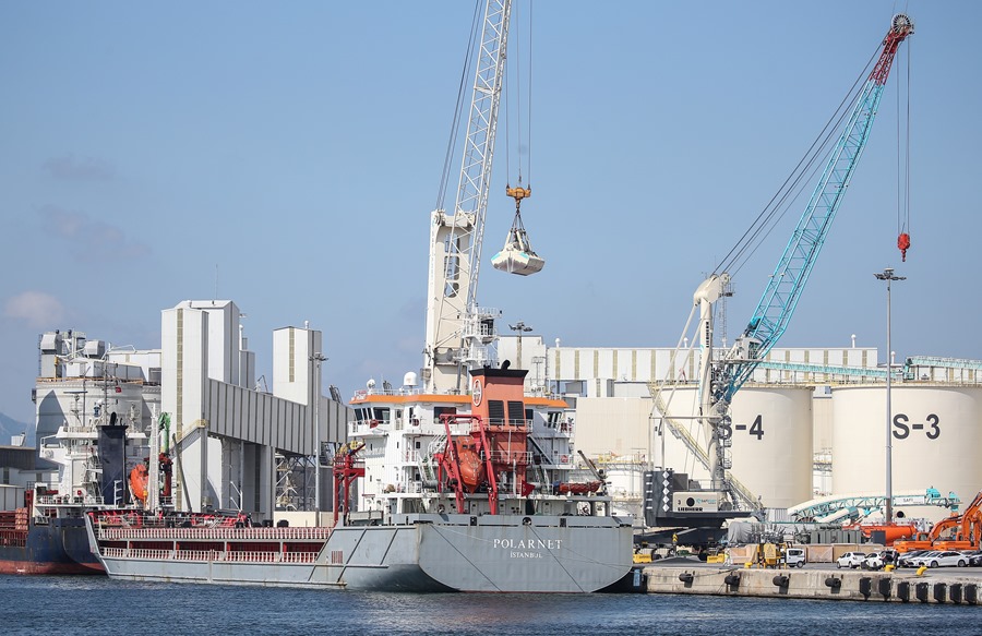 Un buque cargado de cereal ucraniano. Efeagro/EPA/Erdem Sahin