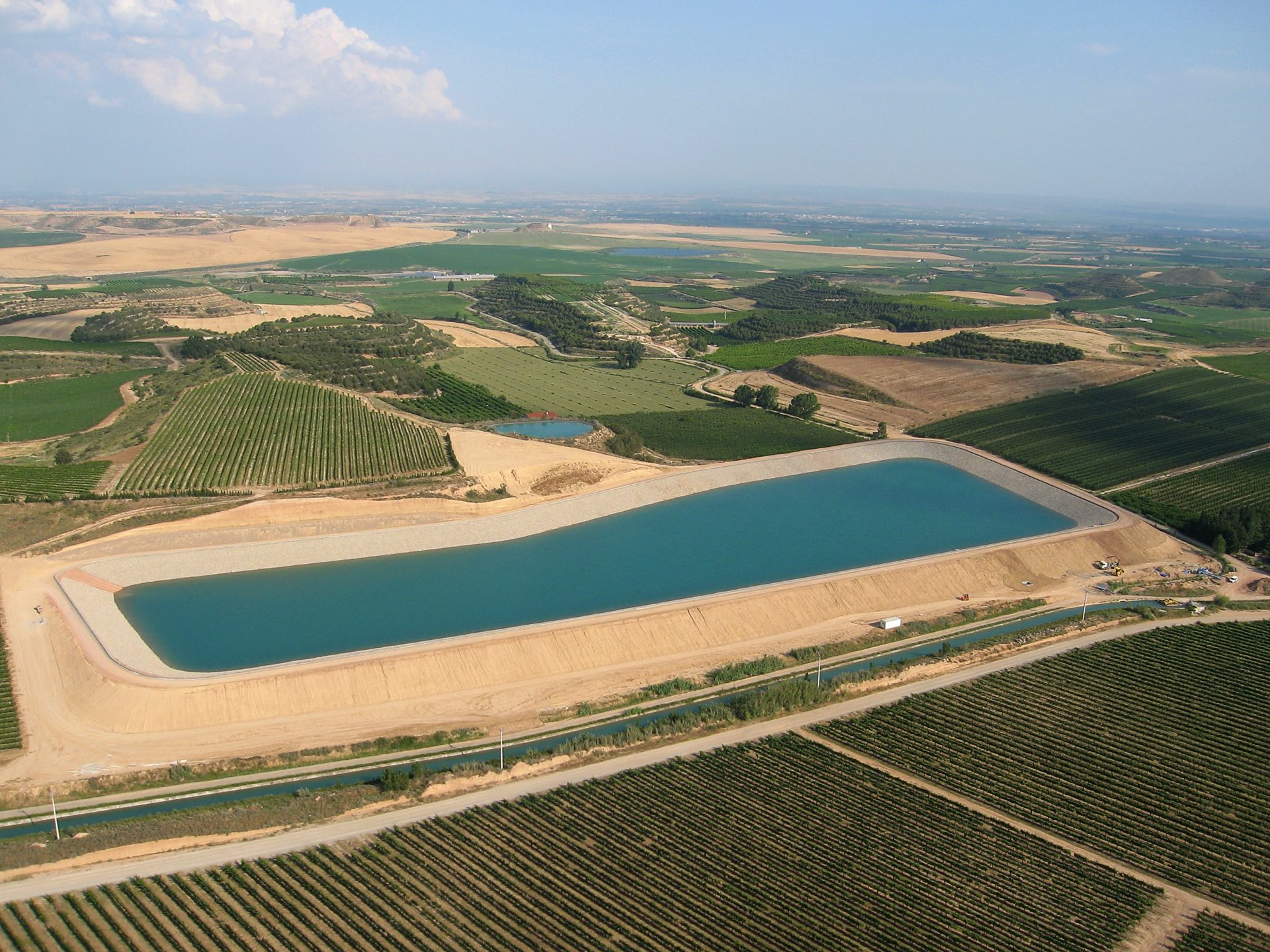 Balsa de la red de riego de la Comunidad de Regantes de Montagut (Lleida). Efeagro/Tragsa