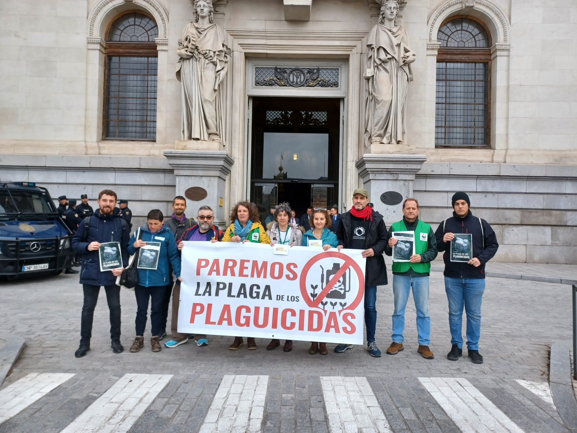 Concentración contra los plaguicidas frente al Ministerio de Agricultura, Pesca y Alimentación en Madrid. Efeagro/Belén Delgado