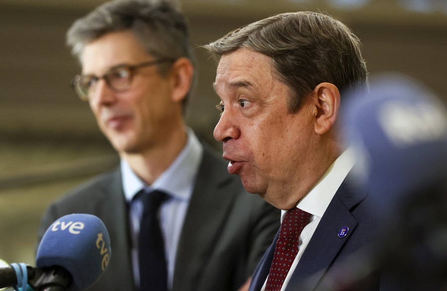 El ministro de Agricultura, Pesca y Alimentación, Luis Planas. Efeagro/EPA/Olivier Hoslet