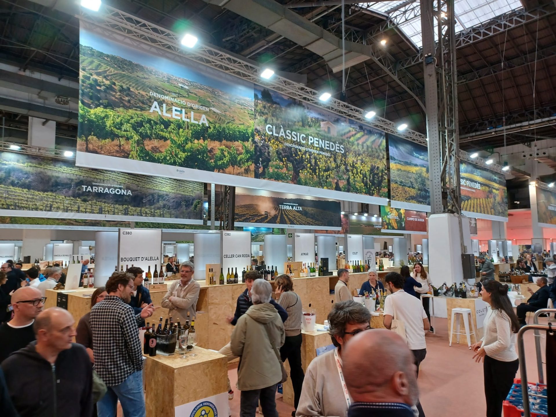 El prestigio del vino español y la versatilidad del cava llenan de contenido la BWW. EFEAGRO/ Juan Javier Ríos