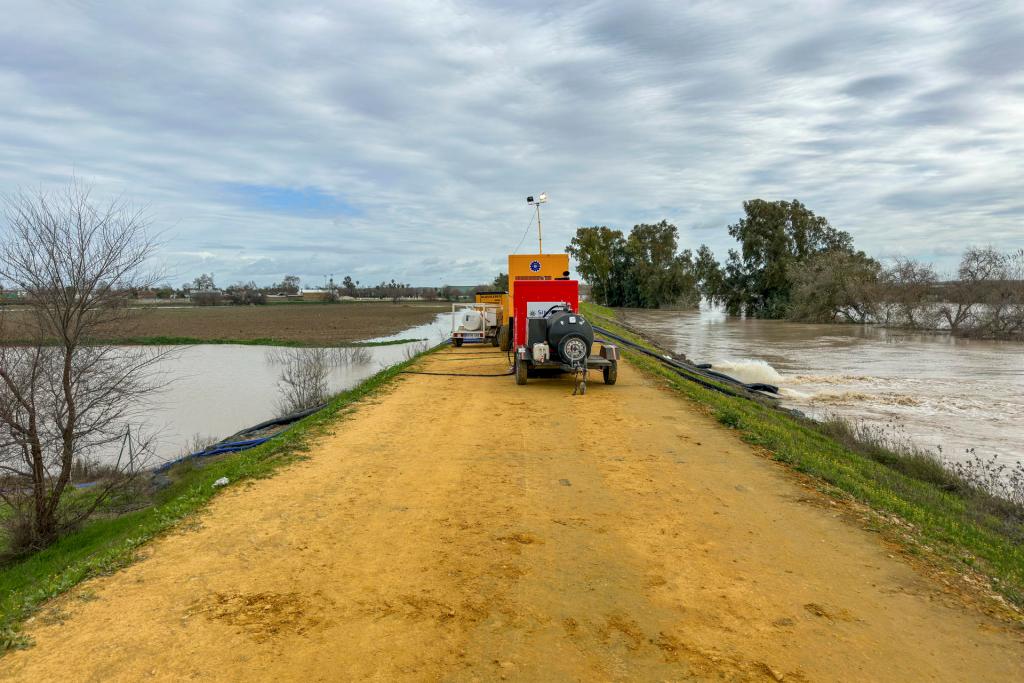 Daños causados por las borrascas en Lora del Río (Sevilla). EFE/David Arjona